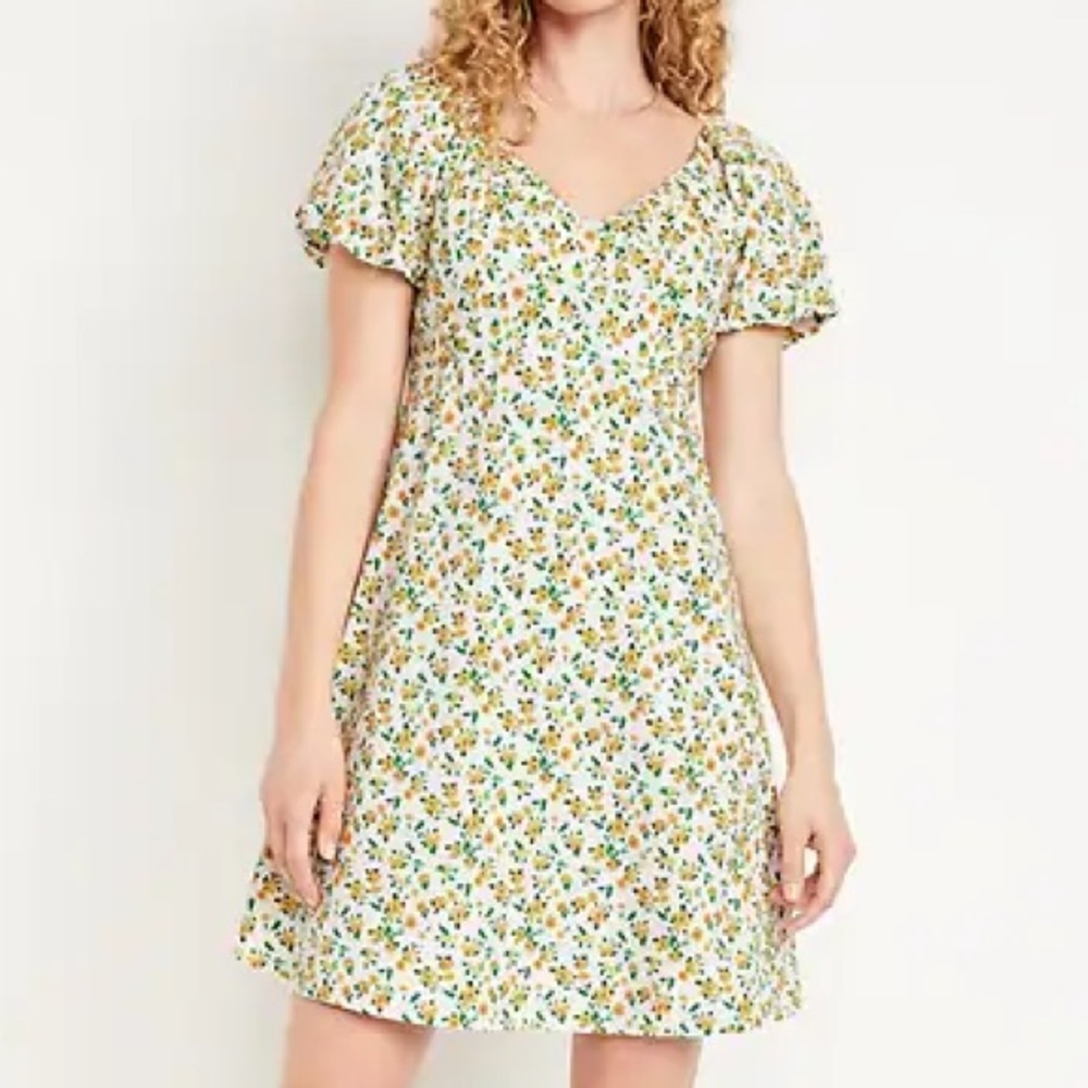 Women’s Yellow Floral Old Navy V-Neck Mini Swing Dress size Medium M